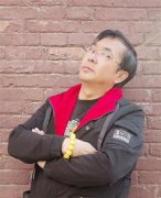 先锋派作家王新水墨情怀/在墨韵中坚守艺术先锋内涵